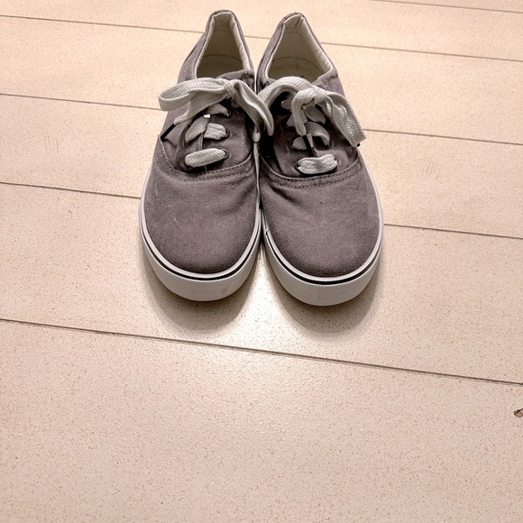 LL Bean Men's Sneaker size 8.5 M - Picture 4 of 9